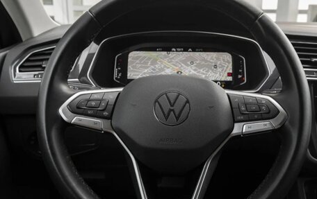 Volkswagen Tiguan II, 2021 год, 4 100 000 рублей, 13 фотография