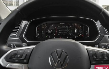 Volkswagen Tiguan II, 2021 год, 4 100 000 рублей, 8 фотография