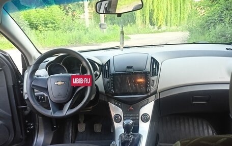 Chevrolet Cruze II, 2013 год, 850 000 рублей, 5 фотография