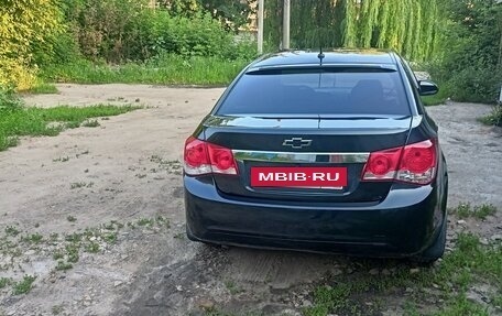 Chevrolet Cruze II, 2013 год, 850 000 рублей, 3 фотография