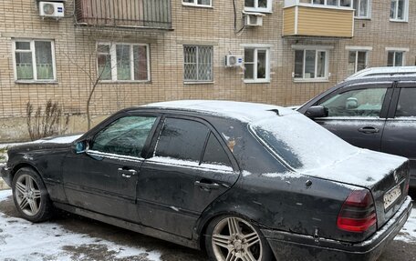 Mercedes-Benz C-Класс, 1994 год, 120 000 рублей, 3 фотография