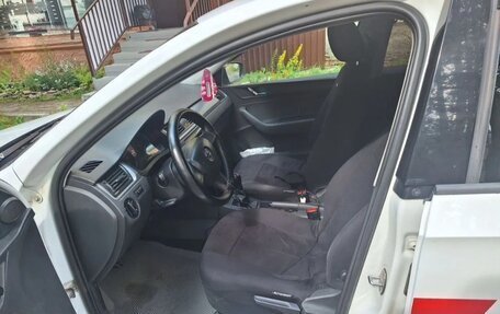 Skoda Rapid I, 2016 год, 450 000 рублей, 9 фотография