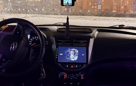 Hyundai Solaris II рестайлинг, 2014 год, 1 150 000 рублей, 6 фотография