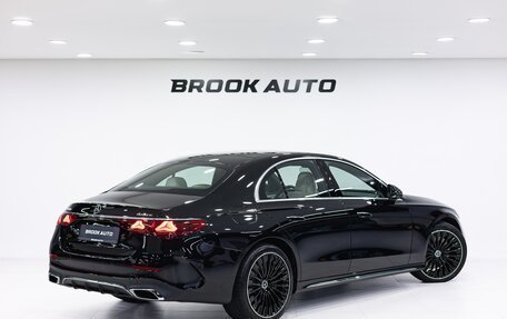 Mercedes-Benz E-Класс, 2025 год, 9 990 000 рублей, 4 фотография