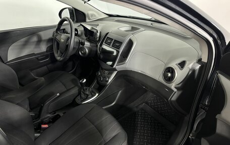 Chevrolet Aveo III, 2015 год, 800 000 рублей, 14 фотография