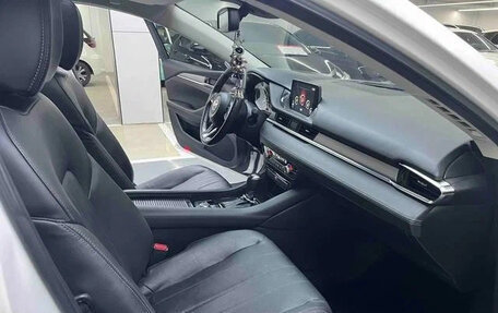 Mazda 6, 2021 год, 1 800 000 рублей, 14 фотография