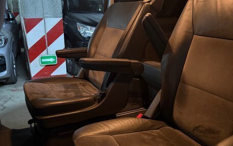 Volkswagen Multivan T5, 2012 год, 3 300 000 рублей, 11 фотография