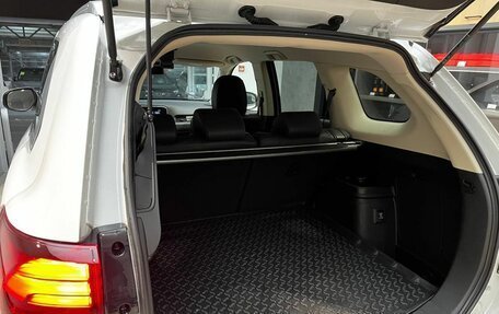 Mitsubishi Outlander III рестайлинг 3, 2021 год, 2 830 000 рублей, 14 фотография