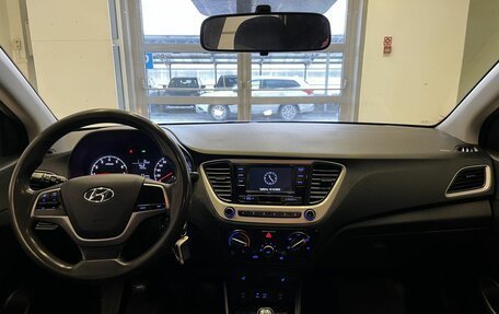 Hyundai Solaris II рестайлинг, 2018 год, 790 000 рублей, 9 фотография