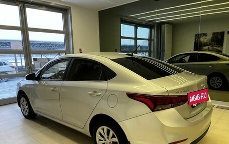 Hyundai Solaris II рестайлинг, 2018 год, 790 000 рублей, 7 фотография