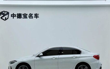 BMW 1 серия, 2023 год, 2 400 000 рублей, 3 фотография