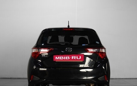 Toyota Vitz, 2019 год, 1 199 000 рублей, 4 фотография