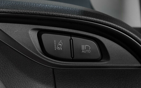 Toyota Vitz, 2019 год, 1 199 000 рублей, 8 фотография