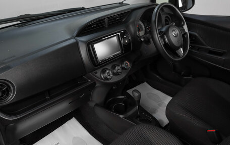 Toyota Vitz, 2019 год, 1 199 000 рублей, 14 фотография