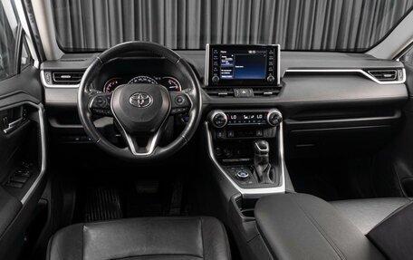 Toyota RAV4, 2021 год, 3 929 000 рублей, 9 фотография