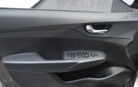 Hyundai Solaris II рестайлинг, 2021 год, 1 650 000 рублей, 12 фотография