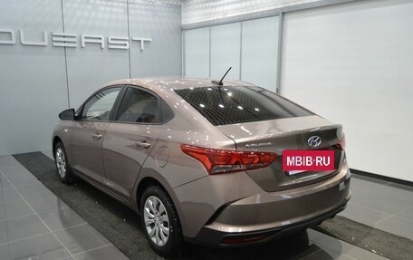 Hyundai Solaris II рестайлинг, 2021 год, 1 650 000 рублей, 4 фотография