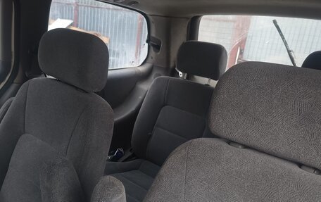 KIA Carnival III, 2000 год, 200 000 рублей, 6 фотография