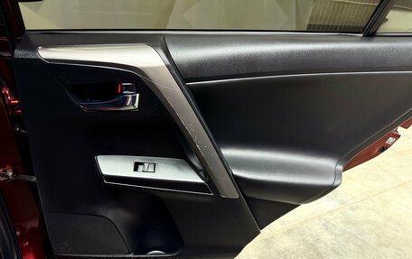 Toyota RAV4, 2016 год, 2 090 000 рублей, 24 фотография