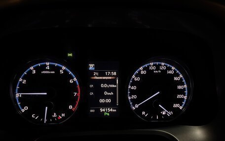 Toyota RAV4, 2017 год, 2 300 000 рублей, 9 фотография