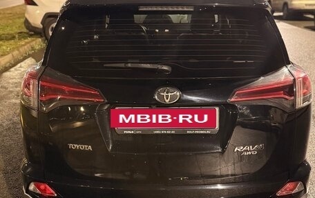 Toyota RAV4, 2017 год, 2 300 000 рублей, 6 фотография