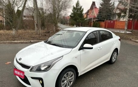 KIA Rio IV, 2019 год, 1 050 000 рублей, 1 фотография