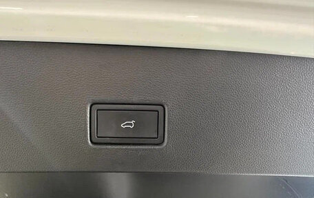 Volkswagen T-Roc I, 2022 год, 1 490 500 рублей, 11 фотография