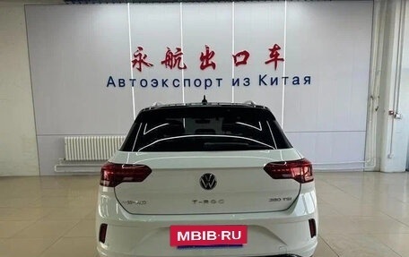 Volkswagen T-Roc I, 2022 год, 1 490 500 рублей, 5 фотография