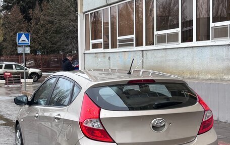 Hyundai Solaris II рестайлинг, 2011 год, 645 000 рублей, 4 фотография