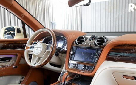 Bentley Bentayga I, 2018 год, 11 790 000 рублей, 6 фотография