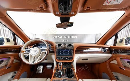 Bentley Bentayga I, 2018 год, 11 790 000 рублей, 5 фотография