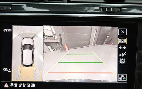 Volkswagen Tiguan II, 2022 год, 2 390 000 рублей, 12 фотография