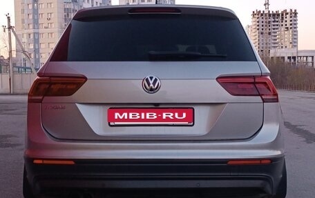 Volkswagen Tiguan II, 2018 год, 2 650 000 рублей, 5 фотография