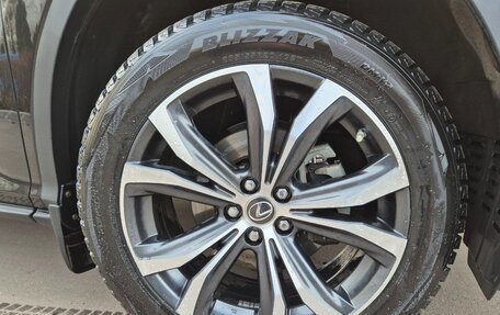 Lexus RX IV рестайлинг, 2021 год, 6 250 000 рублей, 12 фотография