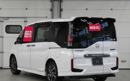 Honda Stepwgn IV, 2016 год, 1 857 000 рублей, 7 фотография