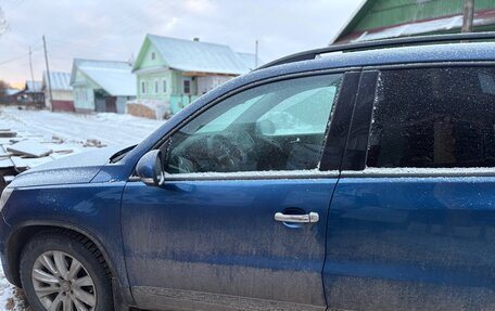 Volkswagen Tiguan I, 2010 год, 870 000 рублей, 1 фотография