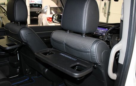 Honda Stepwgn IV, 2016 год, 1 857 000 рублей, 18 фотография