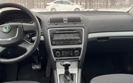 Skoda Octavia, 2011 год, 870 000 рублей, 11 фотография