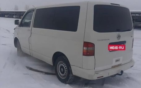 Volkswagen Transporter T5 рестайлинг, 2004 год, 1 000 000 рублей, 9 фотография