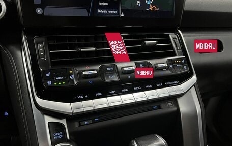 Toyota Land Cruiser, 2021 год, 10 450 000 рублей, 17 фотография