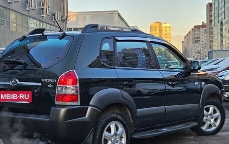 Hyundai Tucson III, 2005 год, 799 000 рублей, 3 фотография