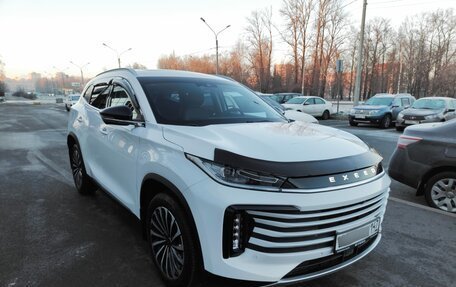 CheryExeed TXL, 2023 год, 2 450 000 рублей, 3 фотография