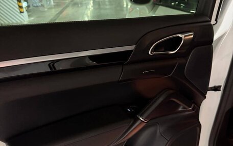 Porsche Cayenne III, 2015 год, 5 000 000 рублей, 10 фотография