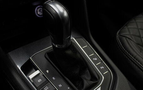 Volkswagen Tiguan II, 2017 год, 1 799 000 рублей, 17 фотография