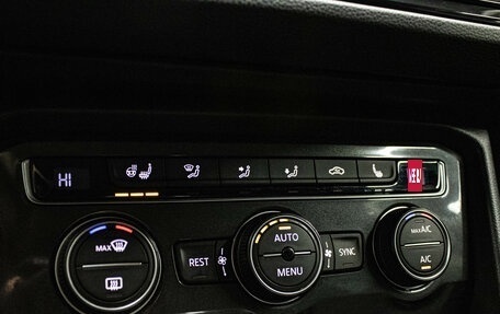 Volkswagen Tiguan II, 2017 год, 1 799 000 рублей, 16 фотография