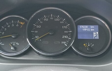 Renault Fluence I, 2010 год, 720 000 рублей, 2 фотография