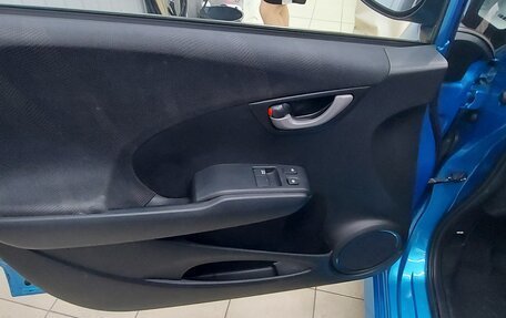 Honda Jazz II рестайлинг, 2009 год, 930 000 рублей, 14 фотография