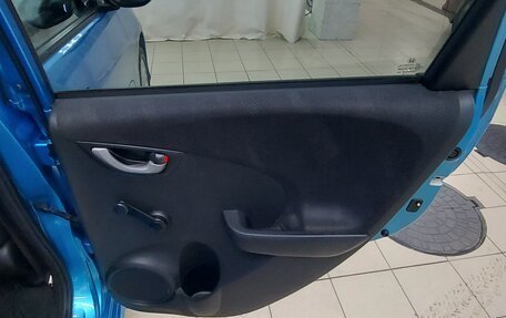 Honda Jazz II рестайлинг, 2009 год, 930 000 рублей, 18 фотография