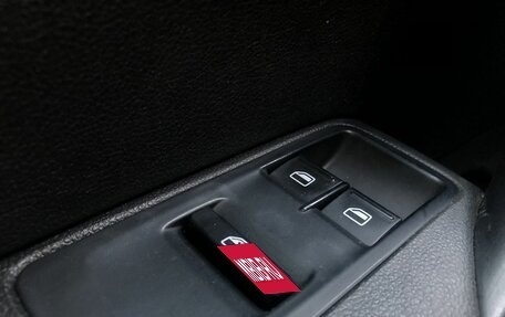 Volkswagen Polo VI (EU Market), 2015 год, 1 000 000 рублей, 13 фотография