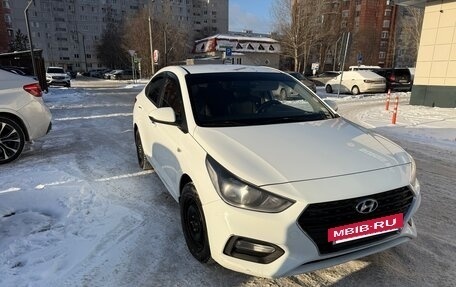 Hyundai Solaris II рестайлинг, 2019 год, 950 000 рублей, 2 фотография